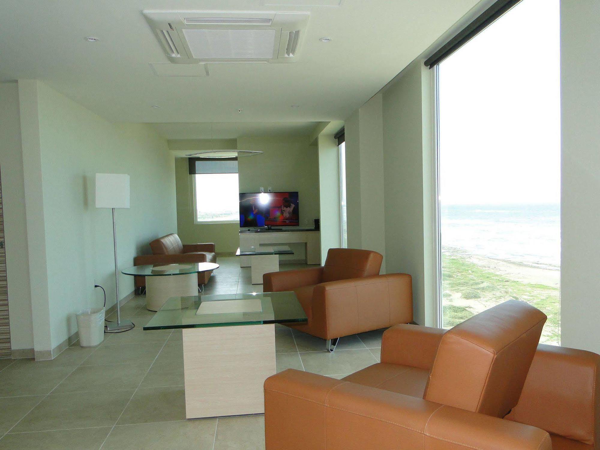 Holiday Inn Coatzacoalcos, an IHG Hotel Exterior foto