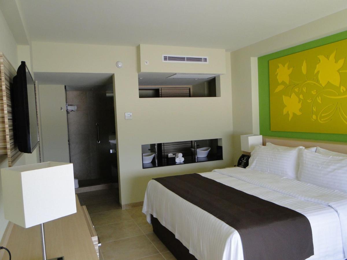 Holiday Inn Coatzacoalcos, an IHG Hotel Exterior foto